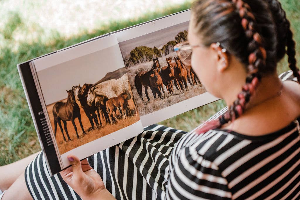 Wild Horses of the West : photography coffee table book