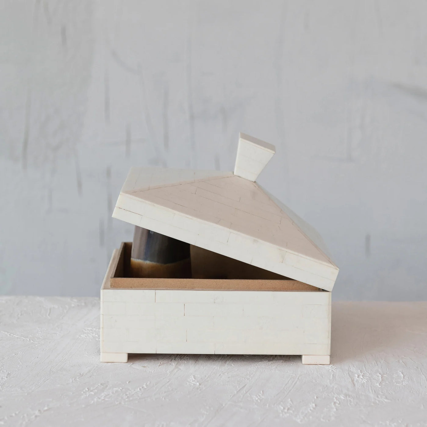 Resin Box w/ Pyramid Shaped Lid & Knob, Ivory Color