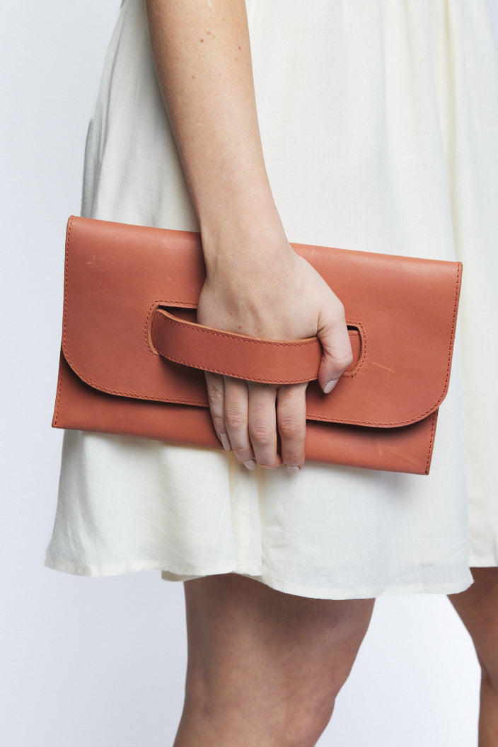 Able - Mare Handle Clutch in Clay