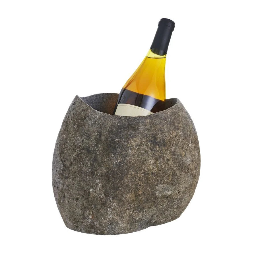 Stoneshard wine bucket