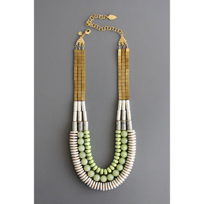 BKN120 Triple strand necklace w/ lime green and white beads